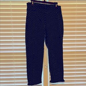 Size 10 Crown & Ivy cropped pants